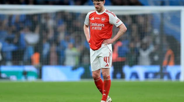CĐV Arsenal nổi giận tố Arteta vắt kiệt sức Declan Rice
