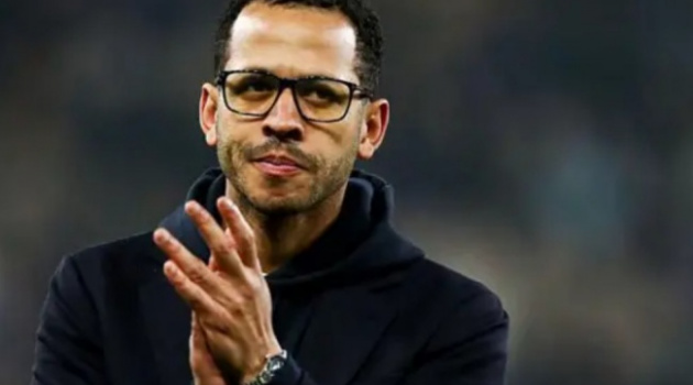Liệu Liam Rosenior có đủ bản lĩnh để lèo lái con tàu Chelsea?