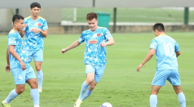 HLV Kim Sang-sik đặt niềm tin vào những họng súng mới thay thế Tiến Linh