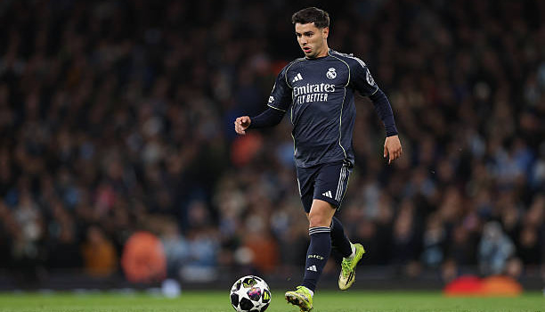 Brahim Diaz rũ bùn đứng dậy để rực sáng tại Real Madrid