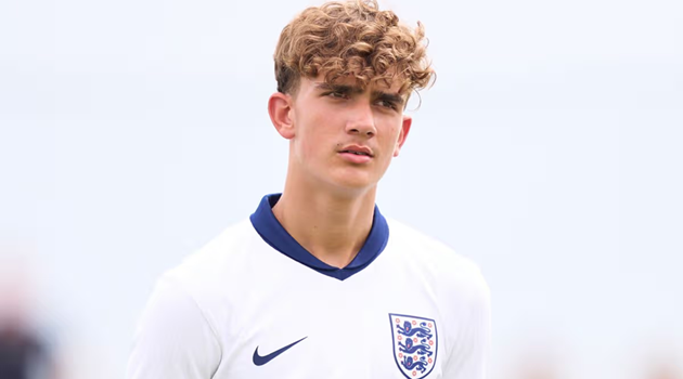 Huyền thoại MU ủng hộ sao 16 tuổi Arsenal dự World Cup