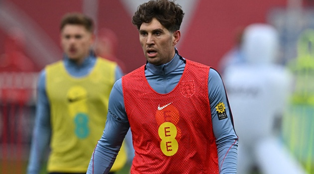 Vì sao Tuchel vẫn chọn John Stones dù bị Pep gạch tên?
