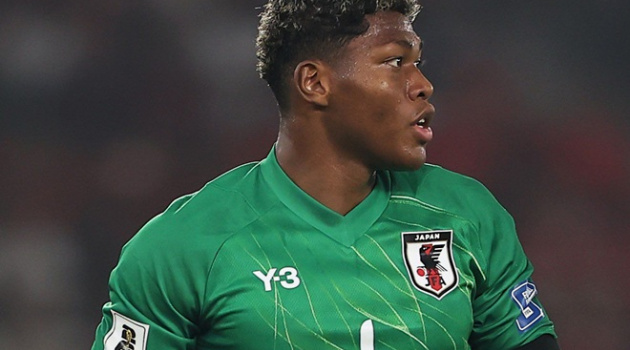 Zion Suzuki hóa bức tường thép làm lu mờ dàn sao tuyển Anh