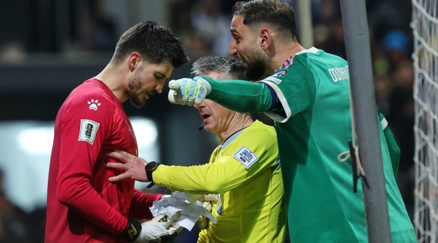 Donnarumma chơi xấu, Italy vẫn mất vé World Cup