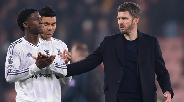 Tại sao Michael Carrick thành công nơi Ruben Amorim thất bại?