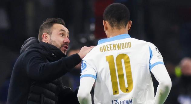 Đừng phong sát De Zerbi chỉ vì bảo vệ Mason Greenwood