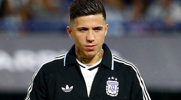 Chelsea tin việc bán Enzo Fernandez không là thảm họa
