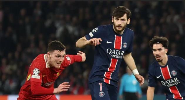 Liverpool trả giá đắt vì bỏ lỡ phù thủy Kvaratskhelia
