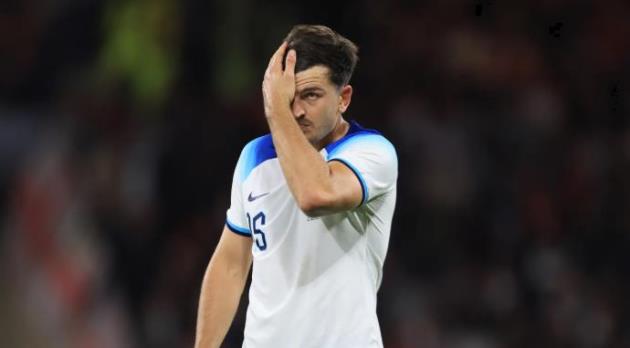 Điểm tựa gia đình giúp Maguire hồi sinh tại Man Utd