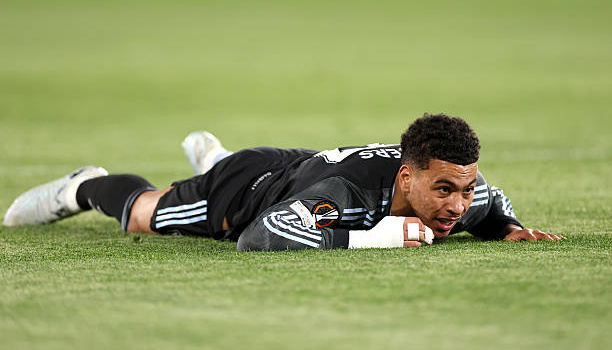 Morgan Rogers chìm sâu vào khủng hoảng tại Aston Villa