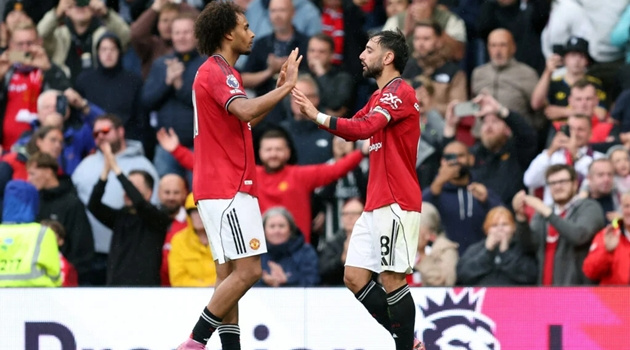 Bruno Fernandes chỉ cách giúp Zirkzee tỏa sáng