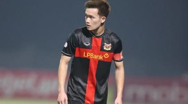 Điểm tin bóng đá Việt Nam 14/4: Ninh Bình bảo vệ Hoàng Đức, trình làng gà son; Hoàng Hên ăn mừng đầy xúc động tặng fan nhí