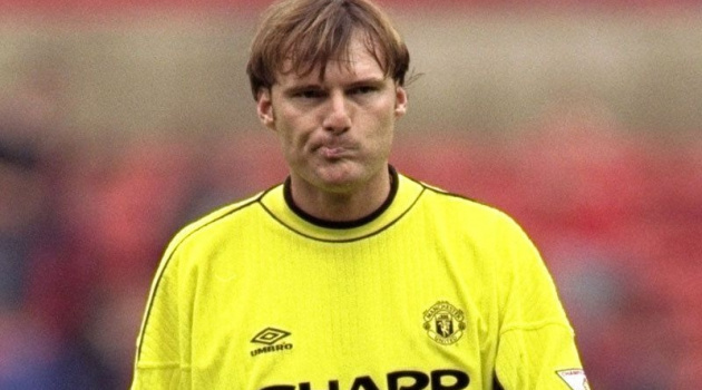 Cựu thủ môn Man Utd hối hận tột cùng vì rời bỏ Sir Alex