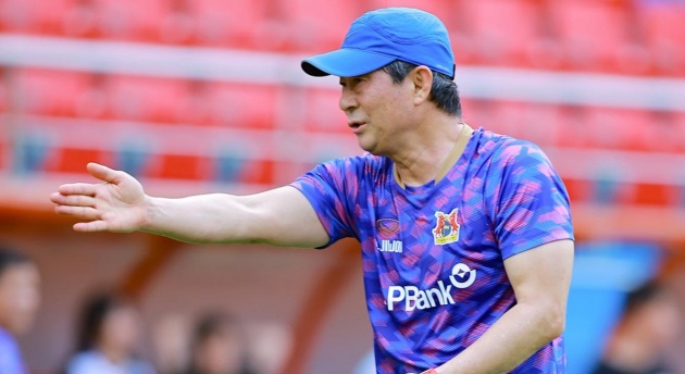 Tân HLV Bae Ji-won quyết tâm đưa Ninh Bình vô địch V.League