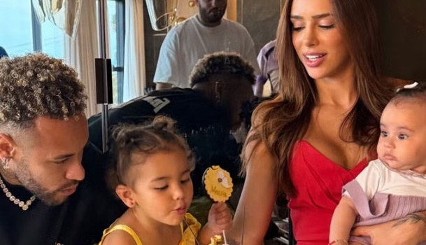 Thực hư tin đồn Neymar rạn nứt tình cảm với Bruna Biancardi