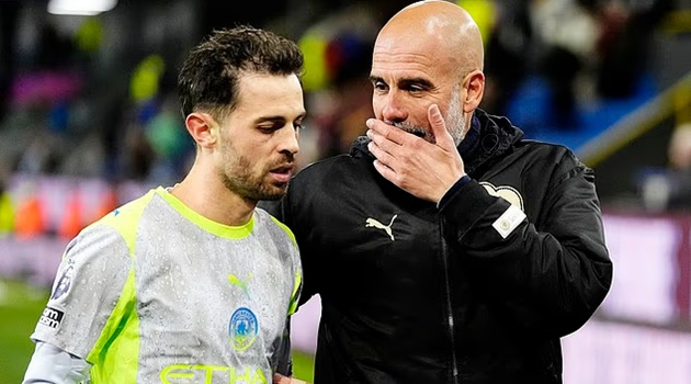 Ngôi đầu Ngoại hạng Anh và cái giá đắt của Manchester City