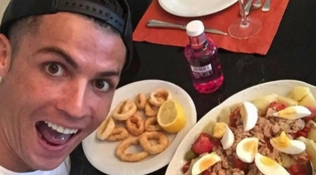Đầu bếp cá nhân nêu lý do Ronaldo nói không với sữa