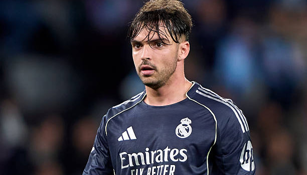 Raul Asencio kịp trở lại cùng Real Madrid đấu Betis
