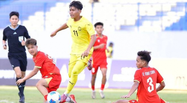 HLV tiết lộ U17 Malaysia chấp 1-2 tuổi khi đấu U17 Việt Nam