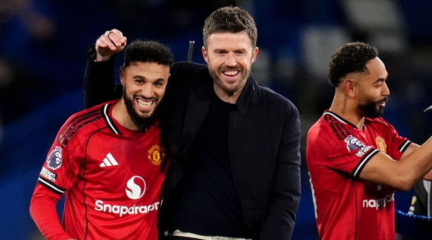 Man Utd cần sự tỉnh táo thay vì vội vàng trao ấn cho Carrick
