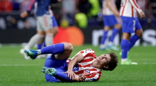 Chấn thương của Julian Alvarez đẩy Simeone vào thế khó