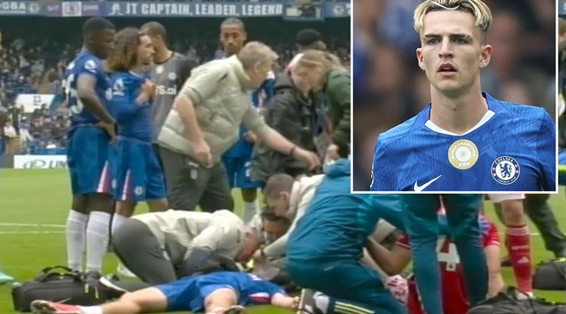 Jesse Derry thở oxy và nhập viện ngay trong ngày ra mắt Chelsea