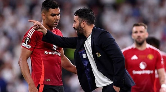 Lời chia tay kiêu hãnh của Casemiro sau khi chứng minh Amorim sai