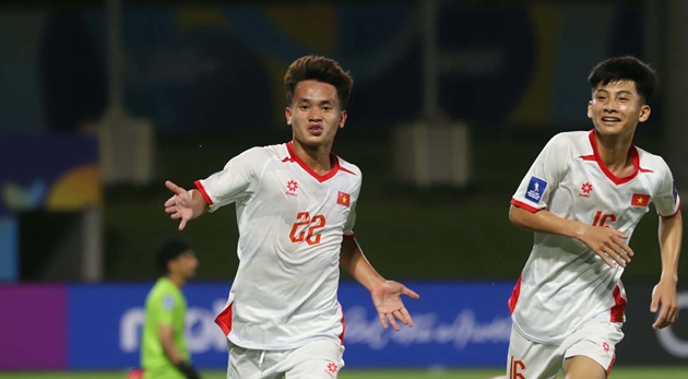 U17 Việt Nam thắng kịch tính Yemen nhờ siêu dự bị Quang Hưng