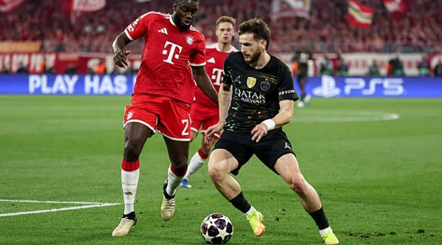 Kvaratskhelia chứng minh đẳng cấp trước Bayern
