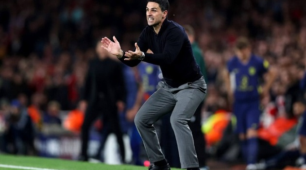 Arsenal treo thưởng lớn cho mùa giải lịch sử