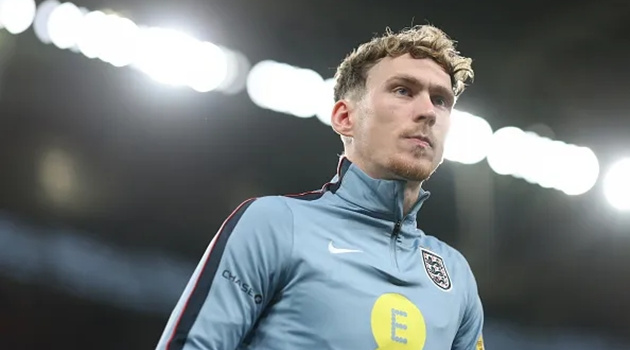 Nicky Butt chỉ tên người thay Casemiro hoàn hảo cho Man Utd