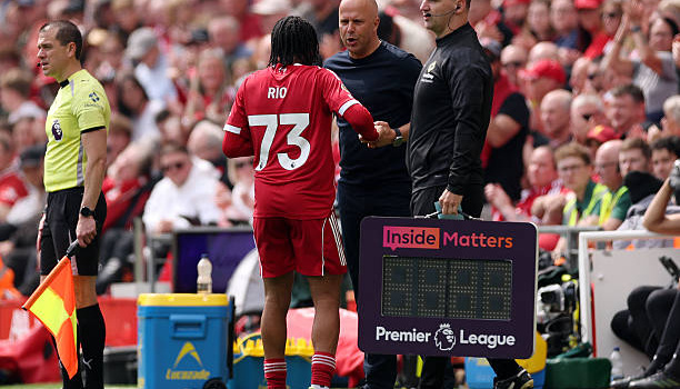 Nhìn Ngumoha để thấy CĐV Liverpool đã sai về Arne Slot