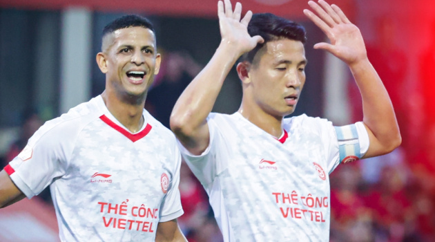 Tiến Dũng tỏa sáng Viettel phả hơi nóng lên CAHN