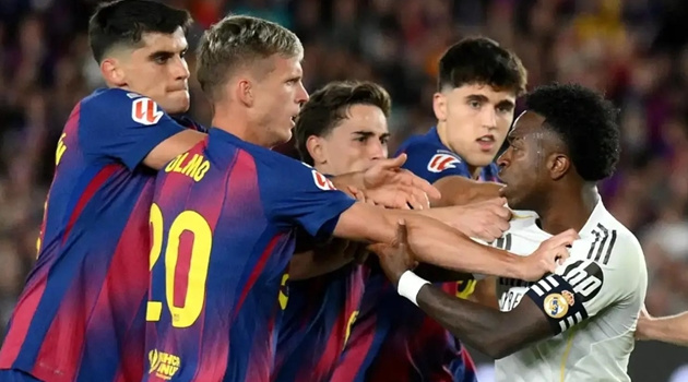 Gavi lên tiếng về màn khẩu chiến với Vinicius
