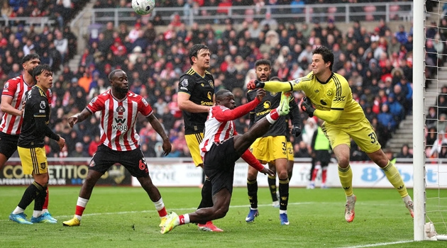 Senne Lammens khẳng định vị thế tại Manchester United