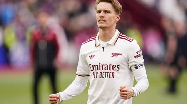 95 giây nhắc Arsenal nhớ Odegaard là ai