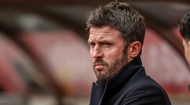 Rio Ferdinand phản bác chỉ trích nhắm vào Michael Carrick