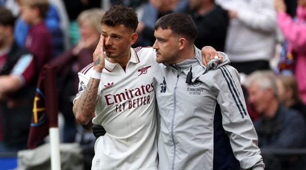 Arsenal nhận tin dữ khi Ben White dính chấn thương nghỉ hết mùa