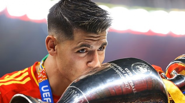Tây Ban Nha loại Morata và Carvajal khỏi danh sách sơ bộ World Cup