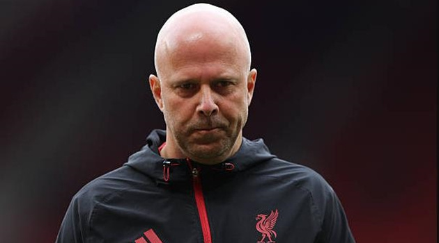 Liverpool không có ý định sa thải Arne Slot vào mùa hè