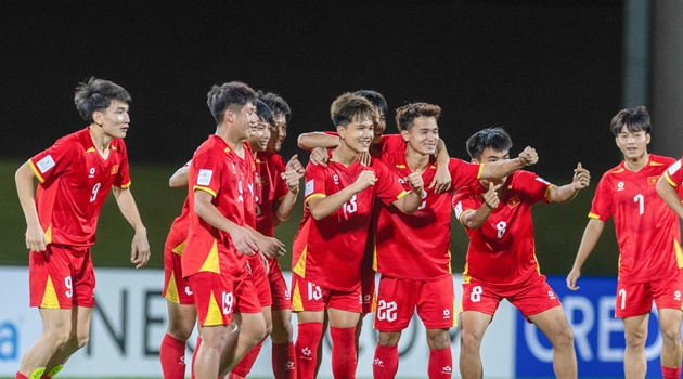 FIFA đăng tiếng Việt chúc U17 Việt Nam tiến ra biển lớn