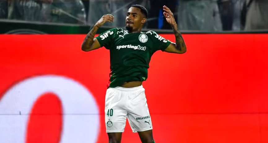 Allan Elias có gì để thu hút Liverpool?