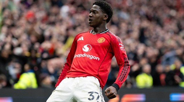 Mainoo từng muốn rời Man Utd vì bị Amorim ngó lơ