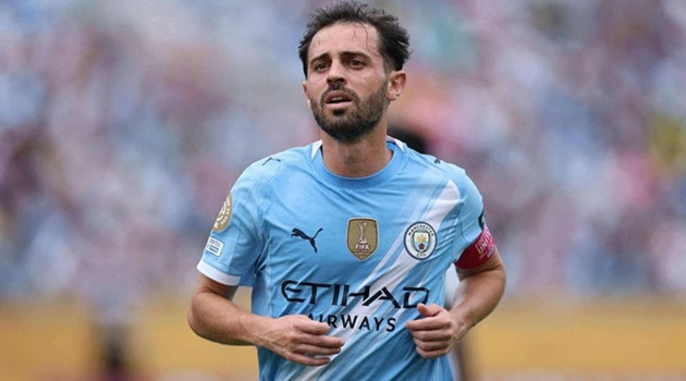CĐV Real Madrid phản đối gay gắt thương vụ Bernardo Silva