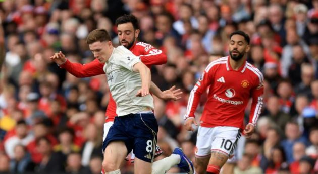 Bruno Fernandes và cái gật đầu với viên ngọc Elliot Anderson