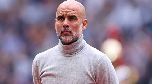 Guardiola cảnh báo Man City sau cú đúp cúp quốc nội
