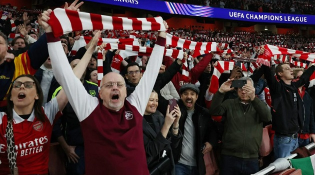 CĐV Arsenal trở thành điểm tựa của Arteta
