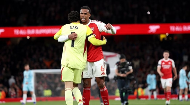 Định mệnh Ngoại hạng Anh gọi tên Arsenal tại Selhurst Park