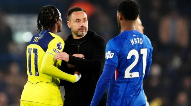 Tottenham đứng trước bờ vực thẳm sau thất bại tại Stamford Bridge