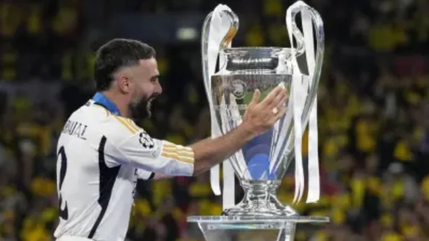 Đoạn kết buồn cho hậu vệ phải vĩ đại của Real Madrid